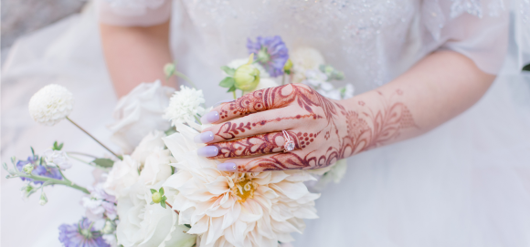 A beautiful henna bride with flowers